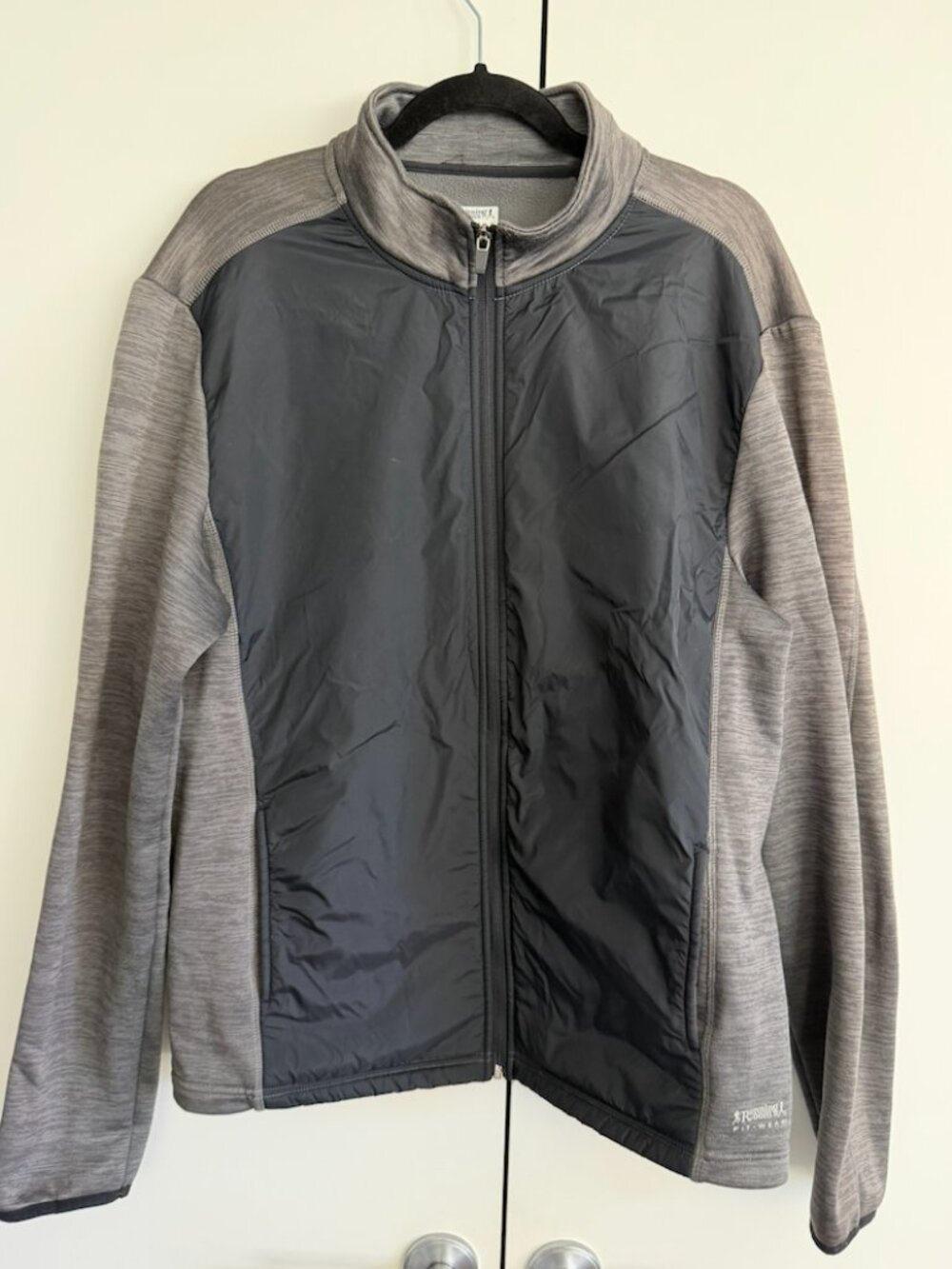 Running Room Athletic Zip Up Jacket Size Large